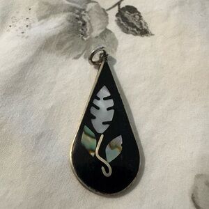 Mexican silver Pendant with Leaf Design mother pearl